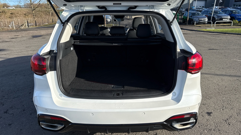 MG HS 1.5 T-GDI PHEV SE 5dr Auto Hatchback